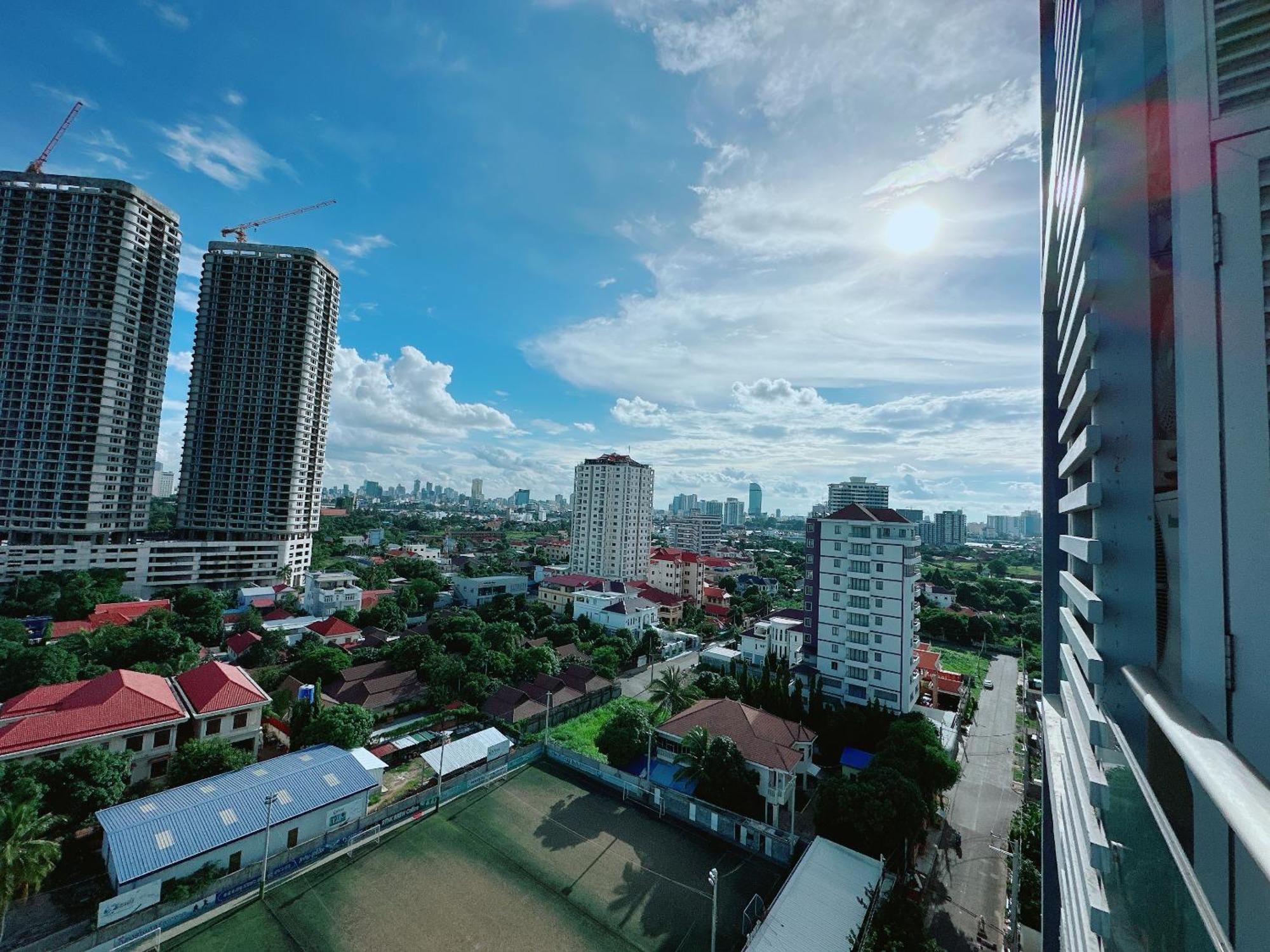 Infinity 28 Hotel And Residence Phnom Penh Eksteriør bilde
