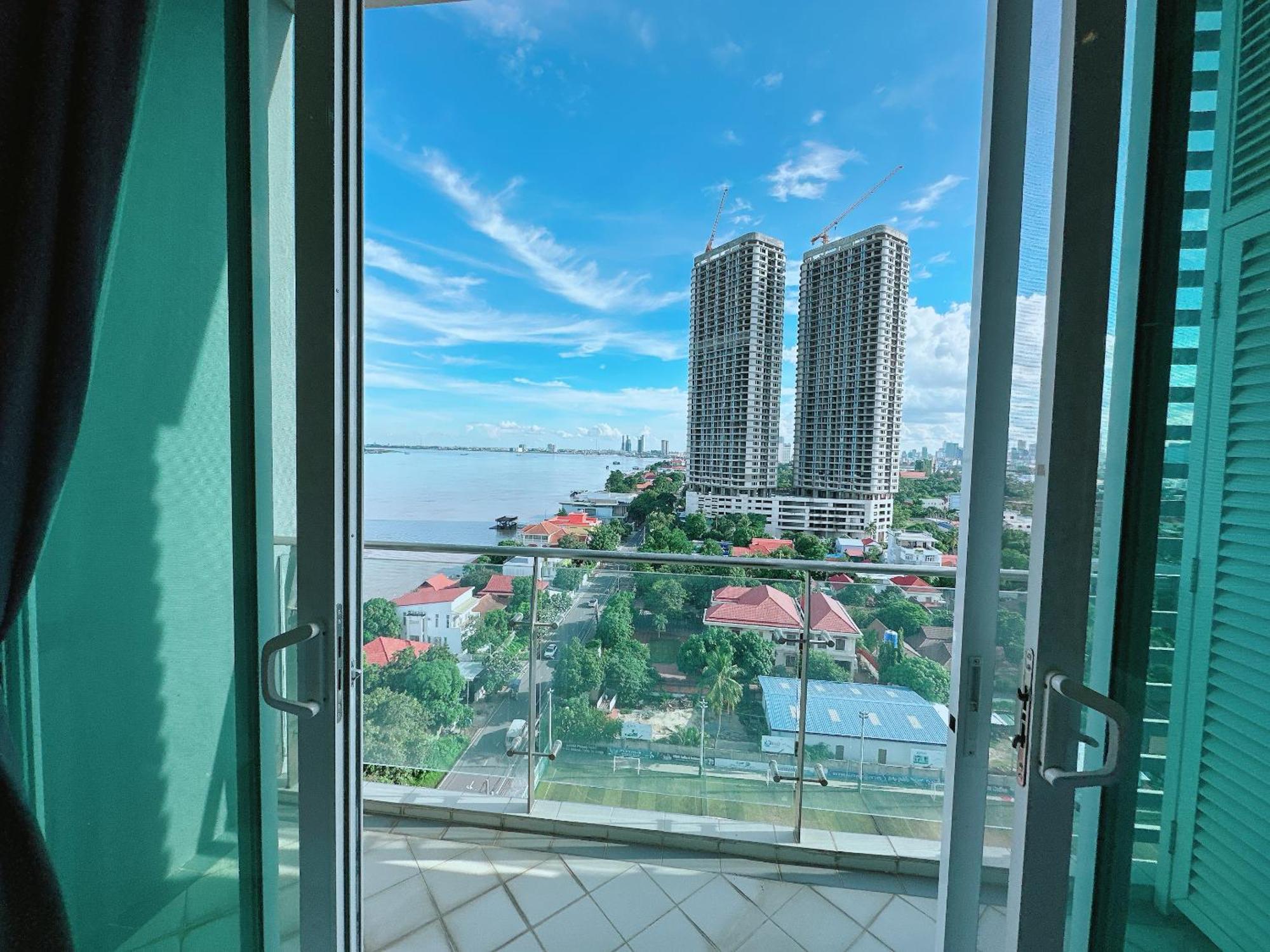 Infinity 28 Hotel And Residence Phnom Penh Eksteriør bilde